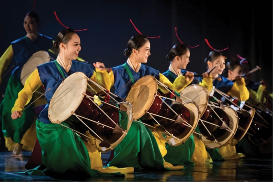 Park Sang - Yong Yung dance troupe from Korea
